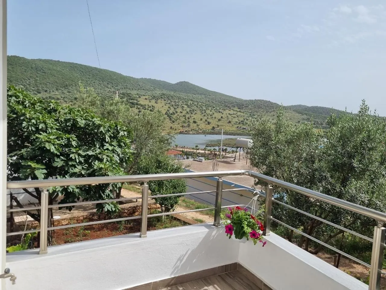 Shejla'S Apartments Ksamil